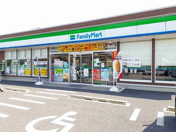 ファミリーマート　東町藤塚店まで350m