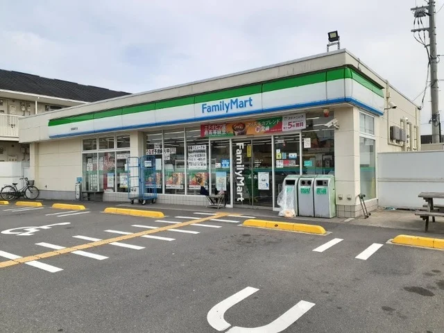 ファミリーマート 城陽樋尻店まで750m