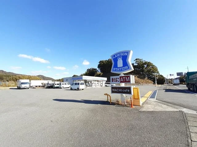 ローソン 南国十市店まで2100m