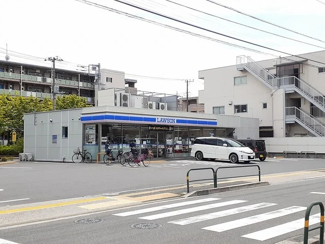 ローソンまで443m
