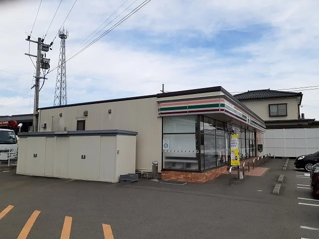 セブンイレブン小林並松添店まで800m