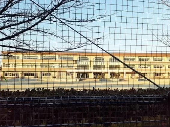 東松山市立高坂小学校まで230m
