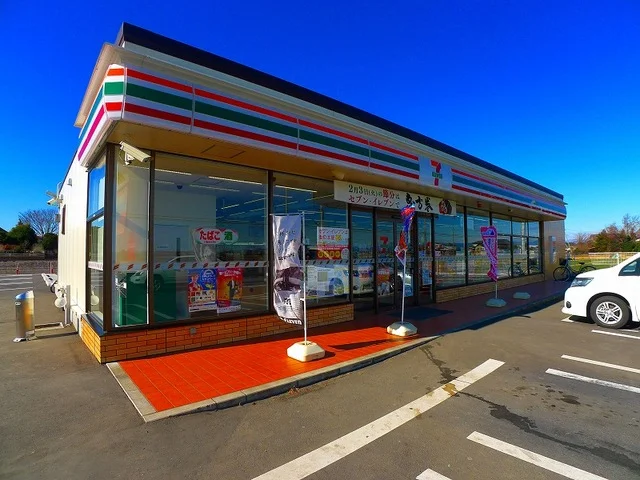 セブンイレブンなかさと公園前店まで1200m
