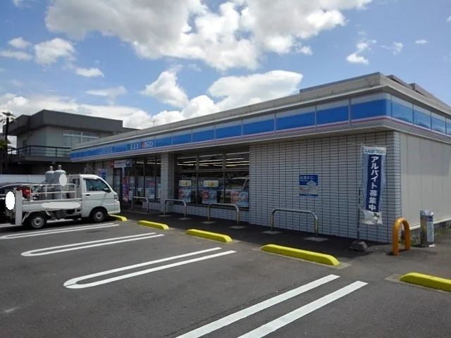 ローソン観音寺昭和町二丁目店まで700m