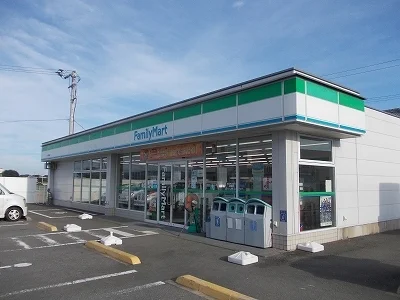 ファミリーマート板野下庄店様まで1800m