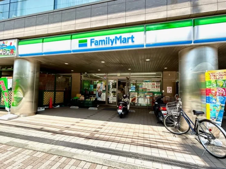 コンビニ