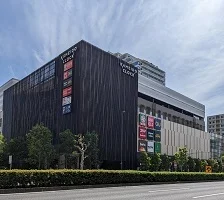 カメイドクロックまで650m