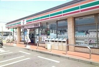 セブンイレブンまで800m