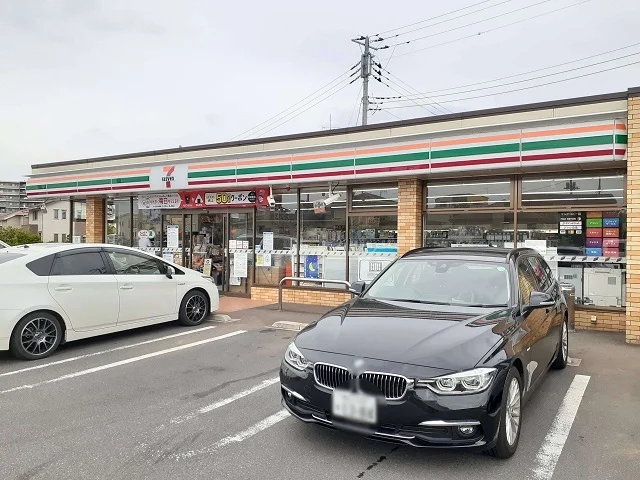 セブンイレブンみらい平駅入口店まで490m