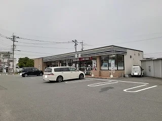 セブンイレブンまで560m