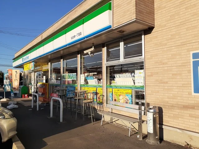 ファミリーマート仙台栄一丁目店まで406m