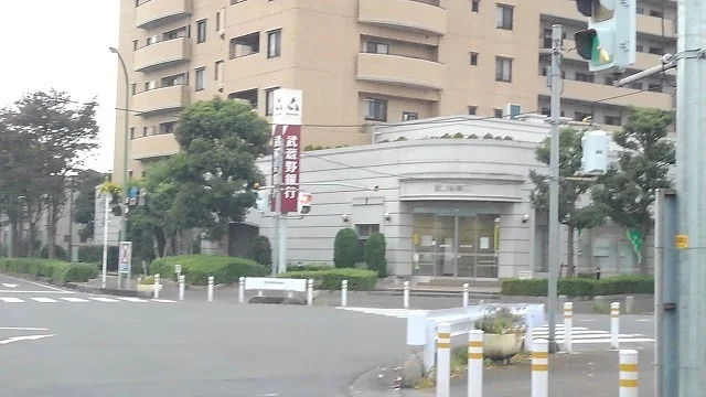 武蔵野銀行新白岡支店まで1100m