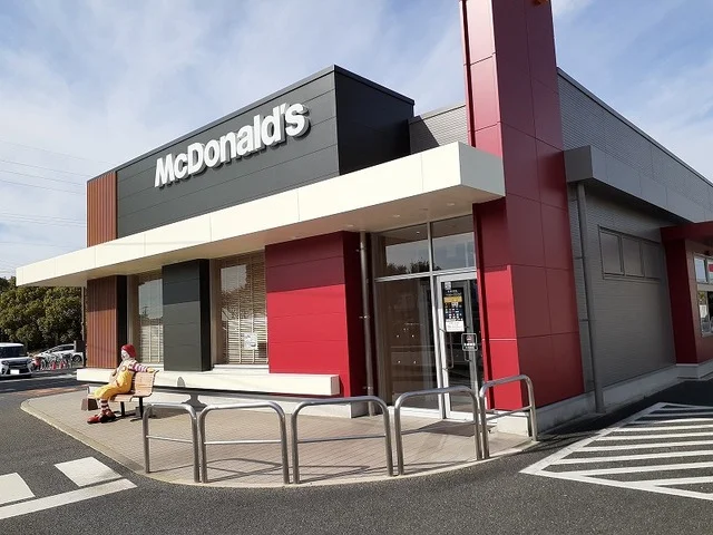 マクドナルド熊本空港インター店まで350m