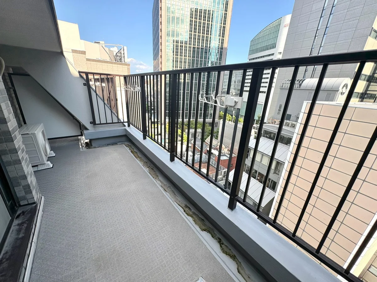 バルコニーでお休み頂くことも可能です♪