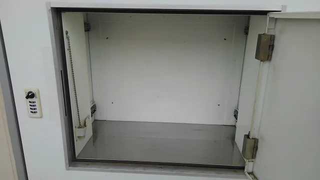 宅配ボックス