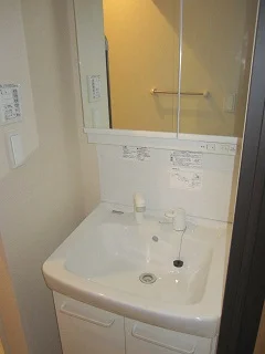 独立洗面台