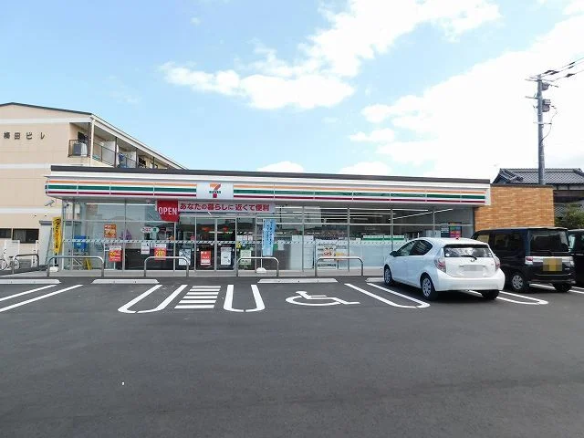 セブンイレブンまで76m