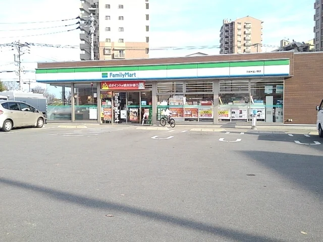 ファミリーマート久留米宮ノ陣店まで1160m