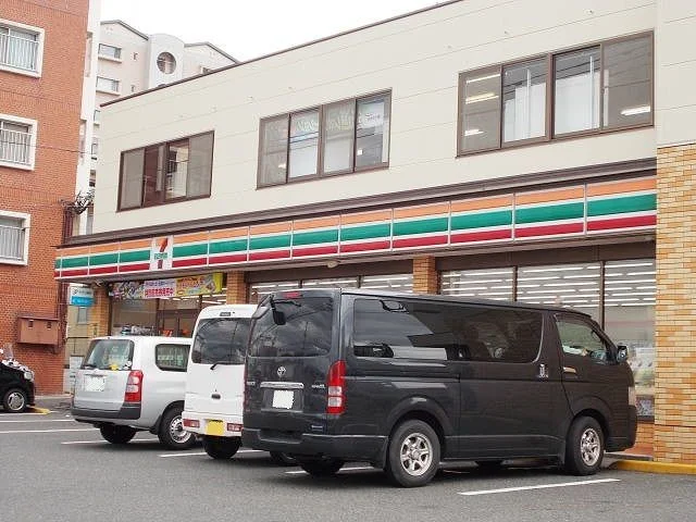セブンイレブンまで190m