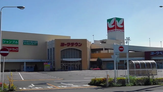 ヨークタウンまで1100m