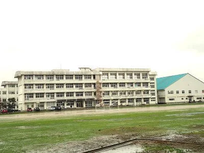 本丸中学校まで500m