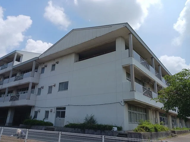 加須市立花崎北小学校まで1000m