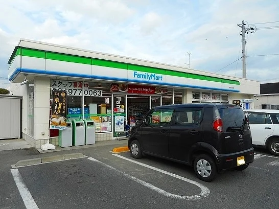 ファミリーマート駅家町江良店まで1600m