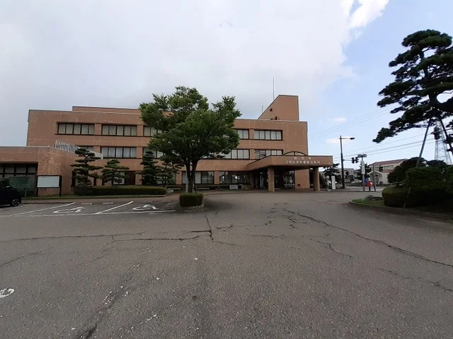 江南区役所横越出張所まで600m