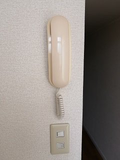 インターホン