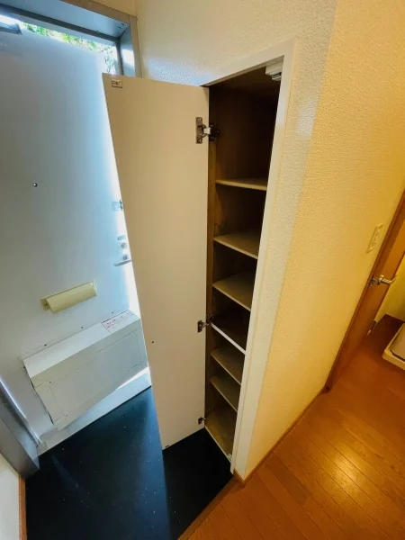 シューズボックス