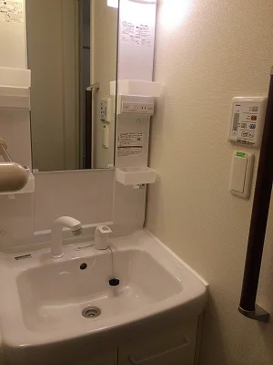独立洗面台