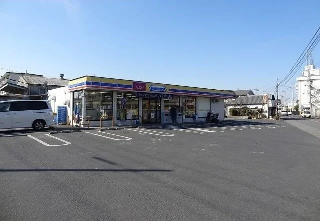 ミニストップ八潮木曽根店まで750m