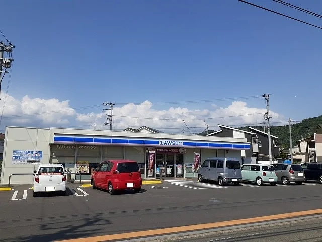 ローソン桑原３丁目店様まで600m