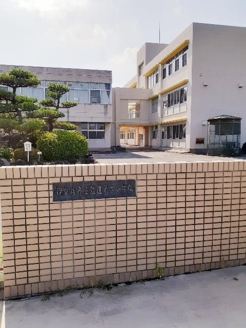 伊勢崎市立殖蓮第二小学校まで500m