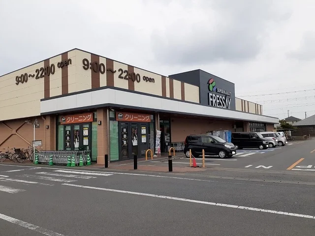 フレッセイ安堀店まで850m