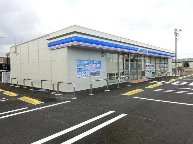 ローソン本今五丁目店まで300m