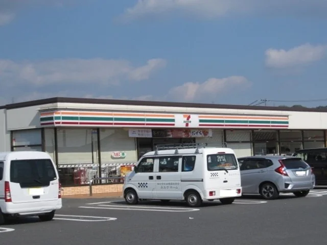 セブン-イレブン倉敷玉島八島店まで120m