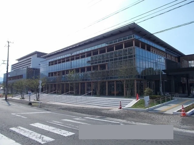 小林市役所まで750m