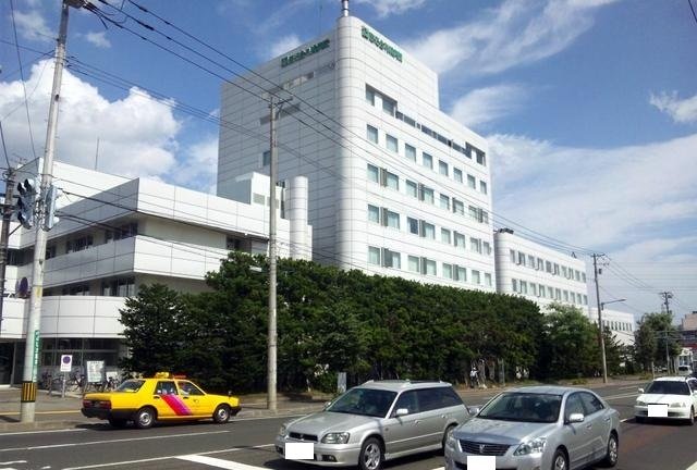 恵佑会札幌病院まで1300m