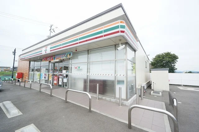 セブン-イレブン 郡山日大南店まで190m