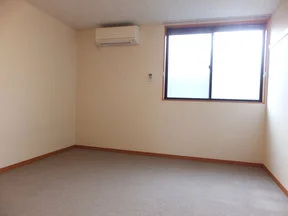２階絨毯　家電家具付き