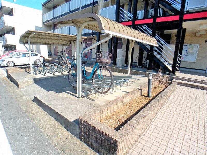 駐輪場完備