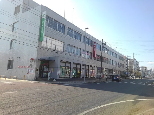 小山郵便局まで300m