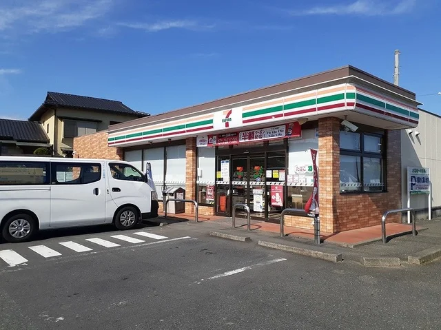 セブンイレブン十王友部店まで1200m
