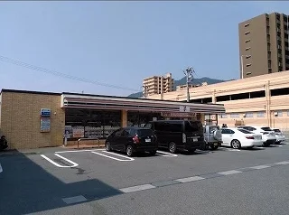 セブンイレブン阿賀5丁目店まで850m