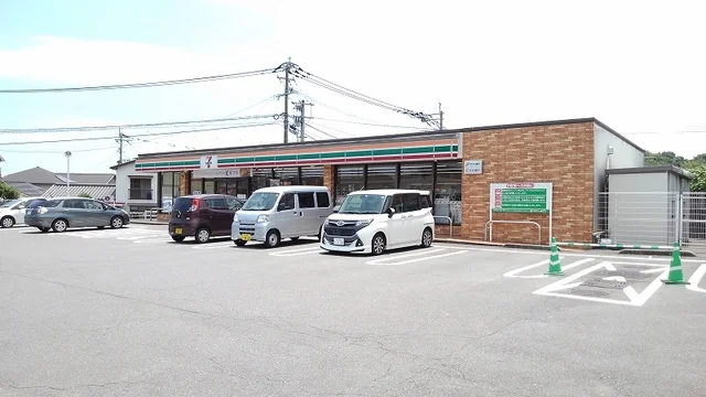 セブンイレブンまで400m