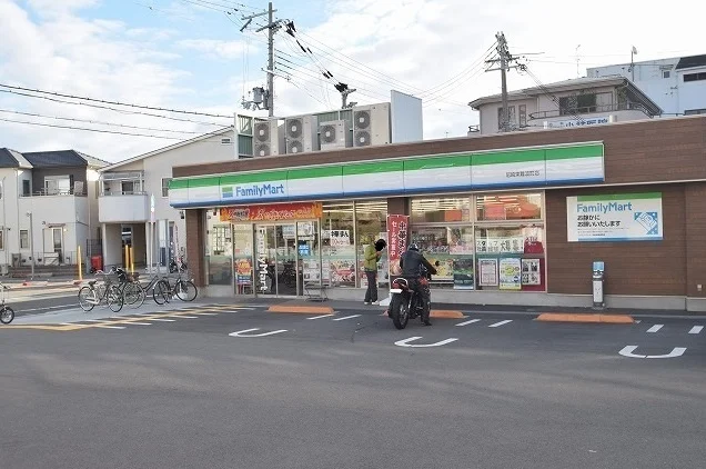ファミリーマート尼崎東難波町店まで550m