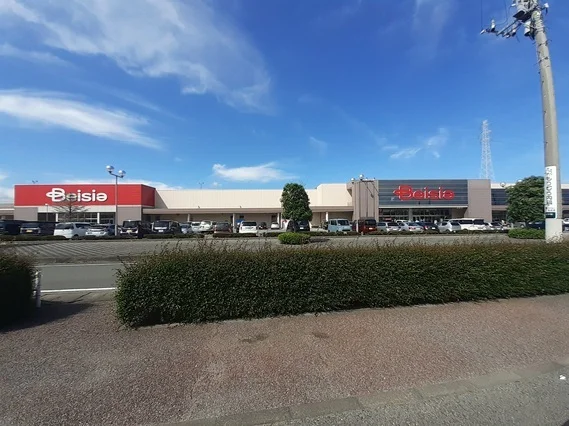 ベイシア西部モール店まで600m