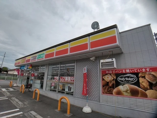 デイリーヤマザキ多度津町桜川店まで450m