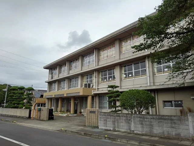 観音寺市立豊田小学校まで750m